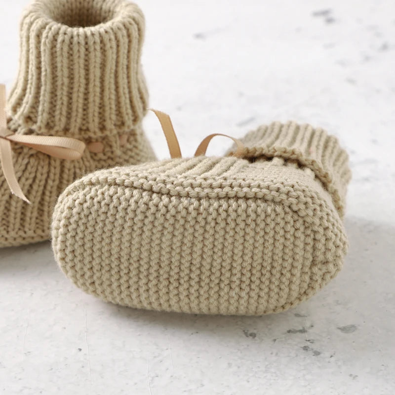 Knitted Baby Boots with Butterfly Knot