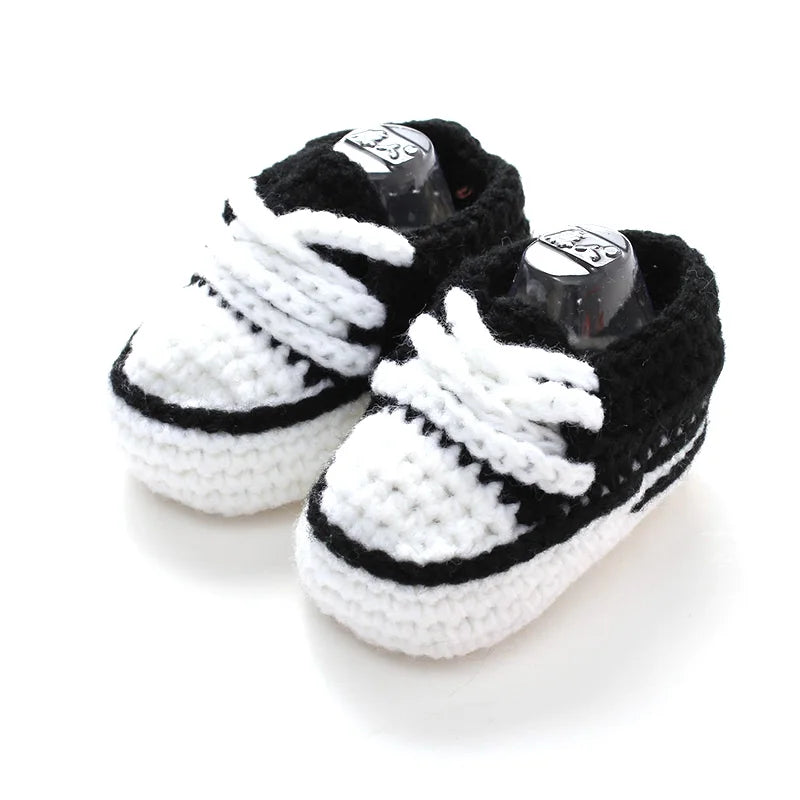 Adorable Knitted Baby Shoes