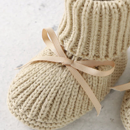 Knitted Baby Boots with Butterfly Knot